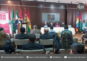 Decano del TSJ destaca aporte académico para la EJE con la compilación de instrumentos internacionales de derechos humanos entregada por el Ministerio de Justicia