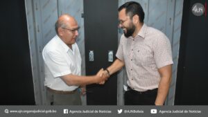 Presidente del TSJ entrega ascensores con tecnología moderna para el edificio del TDJ de Pando