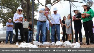 Magistrado Olvis Eguez Oliva colocó la piedra fundamental para la construcción de la nueva casa judicial en cuatro cañadas