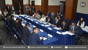 Comisión 898 sostiene reunión con autoridades del Sistema Judicial